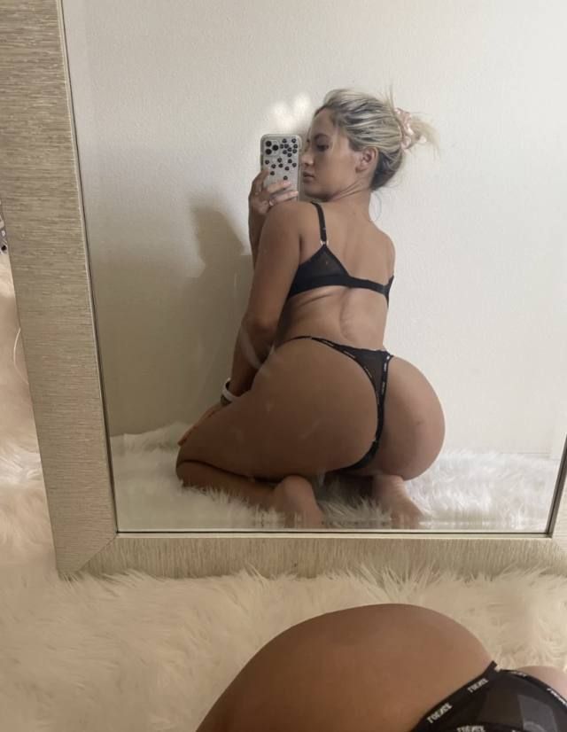 DOWN FOR FUN 👅 !!! 💦💦💦💦🍆🍆🍆🍆👅👅 - Image 2